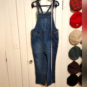 Universal threads overalls